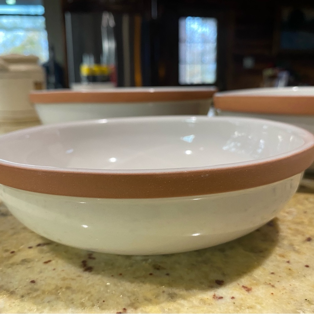 Nesting bowls